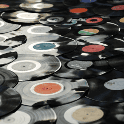 The long, strange life of Vinyl & 6 Reasons for its latest Resurgence - Hypebot